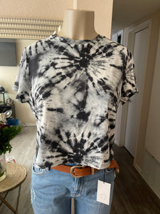 Blk tie dye top