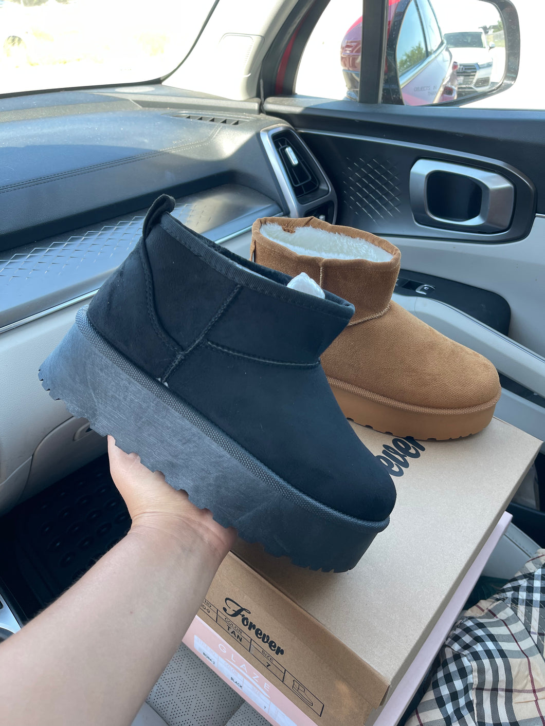 Platform ultra mini boots