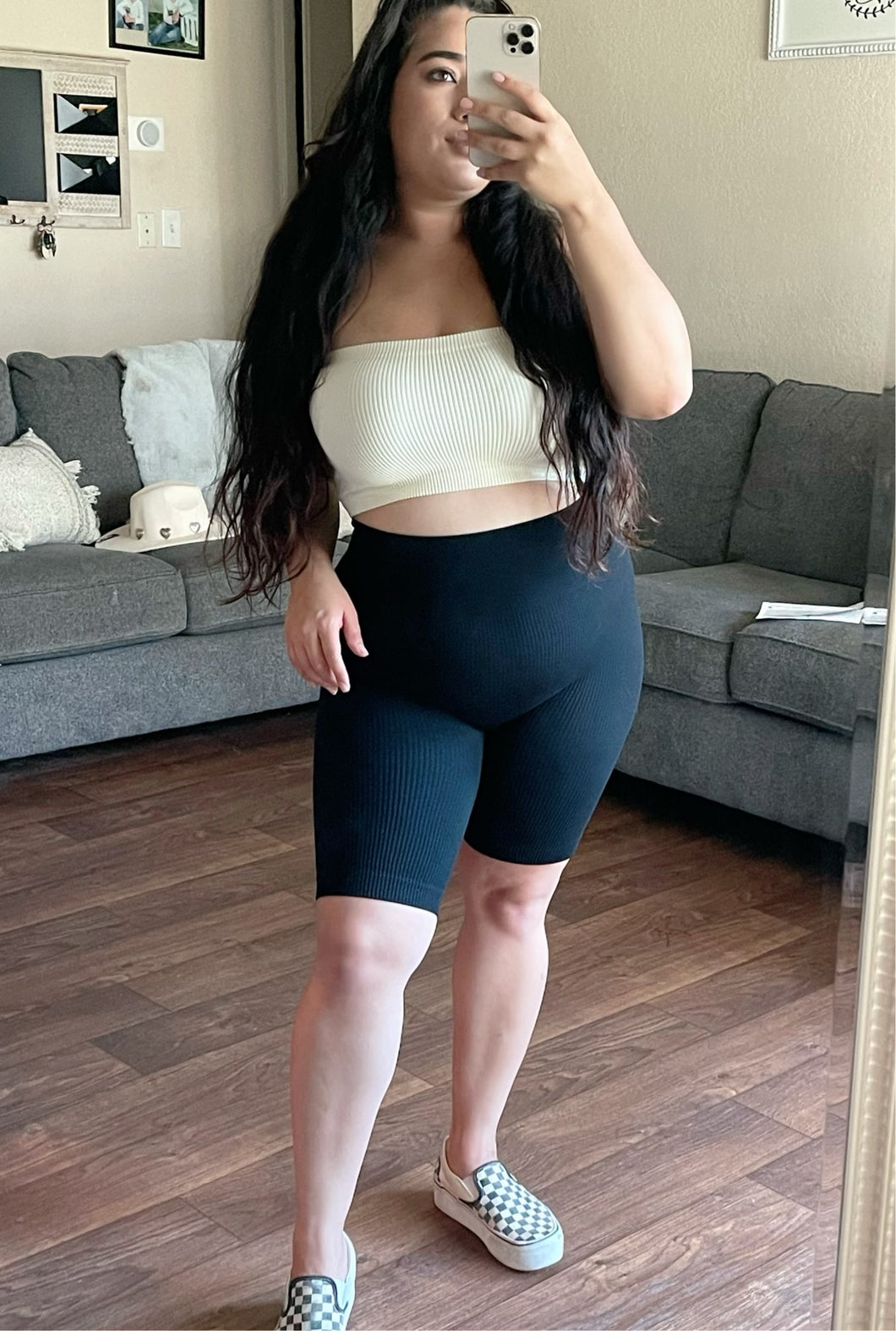Blk ribbed biker shorts