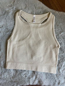 Sand beige essential tank