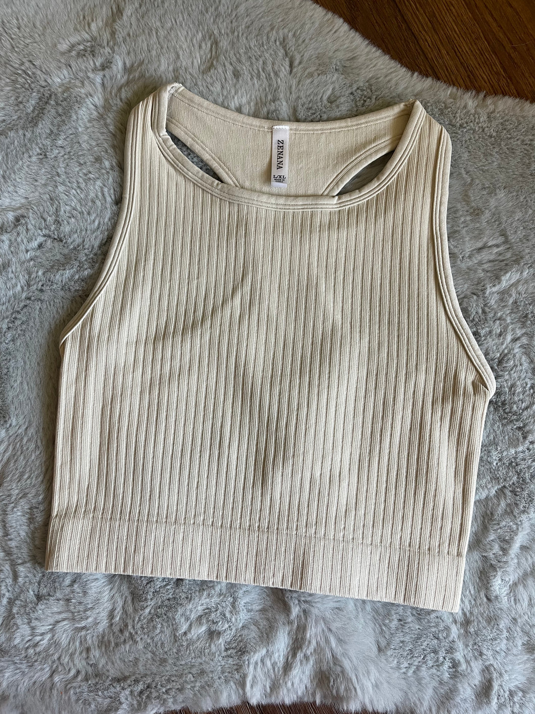 Sand beige essential tank