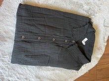 Cargar imagen en el visor de la galería, Mila collar button up

