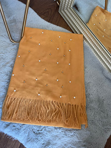 Glamour scarf
