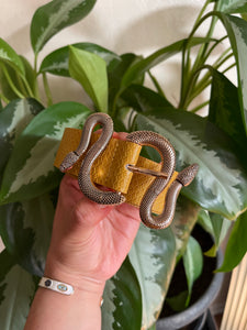 Mustard texture snake