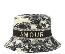 Cargar imagen en el visor de la galería, Amour bucket hat
