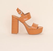 Cargar imagen en el visor de la galería, Retro Croc Platforms
